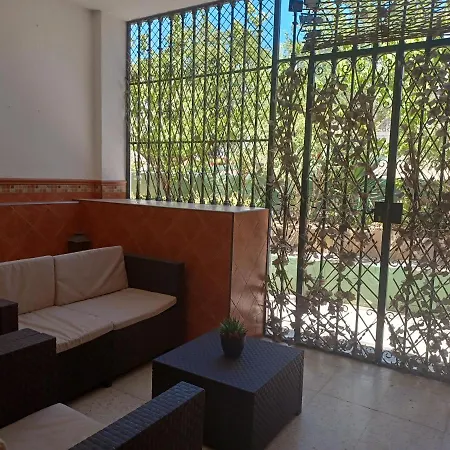 Unifamiliar Adosada Con 3 Y 110m2 * Ronda