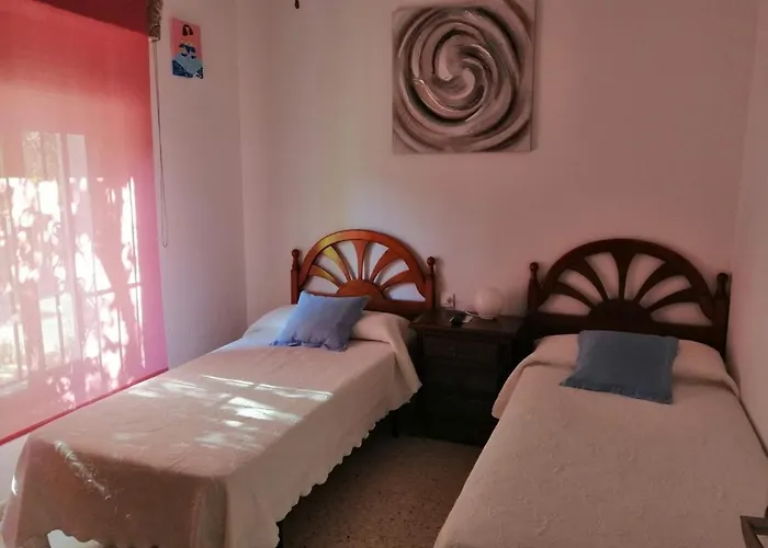 Unifamiliar Adosada Con 3 Y 110m2 *